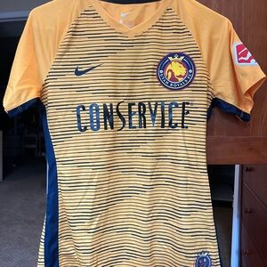 💛Nike Utah Royals FC jersey. Polyester. Women’s size Small. EUC!💛